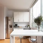 Liberty Penthouse Three-bedroom - By Lu Holidays