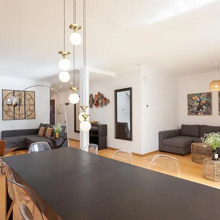 Liberty Penthouse Three-bedroom - By Lu Holidays * Lisbon