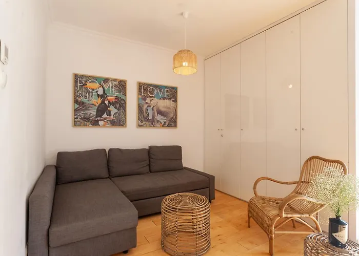 Liberty Penthouse Three-bedroom - By Lu Holidays