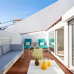Liberty Penthouse Three-bedroom - By Lu Holidays * Lisboa