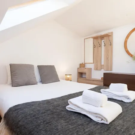 Liberty Penthouse Three-bedroom - By Lu Holidays Lisboa